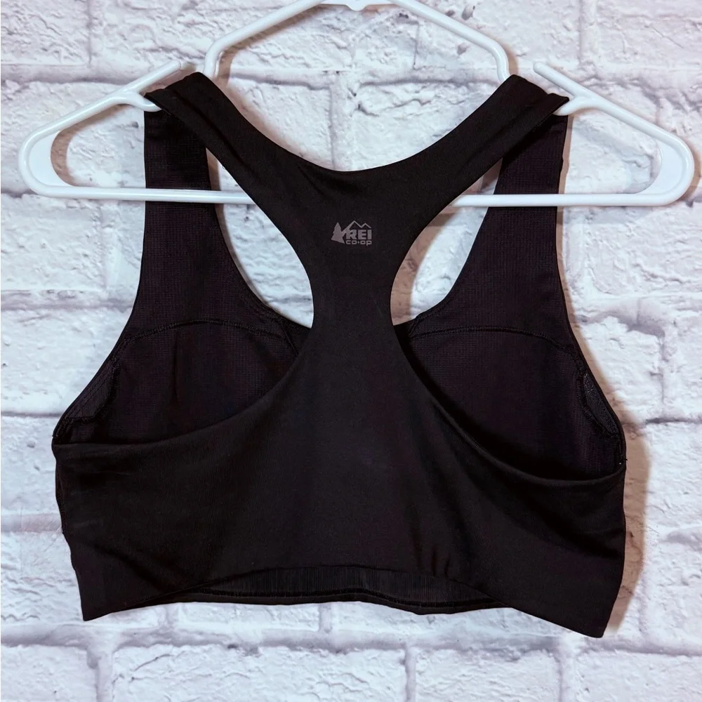 REI Black Women's Sports Bra, Large